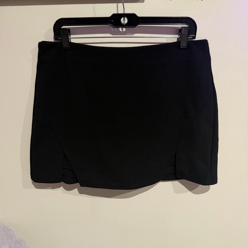Amazon Black Mini Skirt